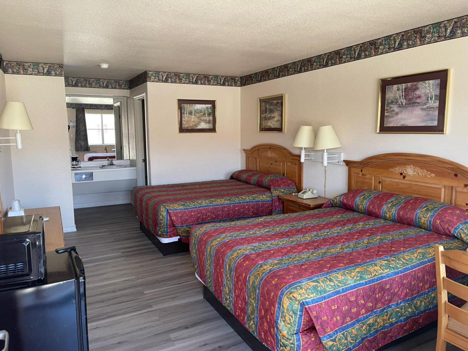 Lakeside Inn & Suites By Oyo Mathis I 37 Exterior foto